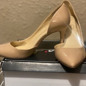 Gently used pumps